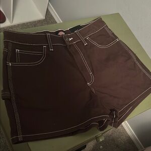 Woman’s dickies shorts 28